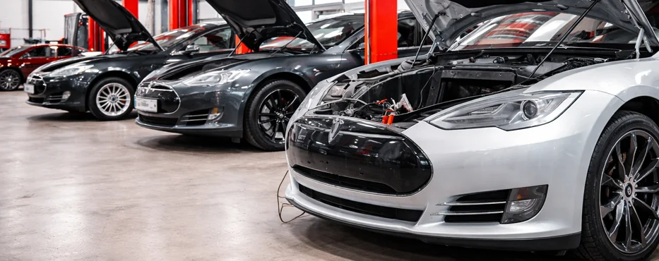 What you get with Tesla repair at Azimov Collision – honest diagnostics, battery repair, fast recovery from accidents and more